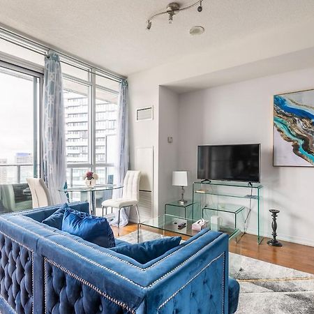 Gorgeous 1Br W/Parking Across The Scotiabank Arena Apartment โตรอนโต ภายนอก รูปภาพ